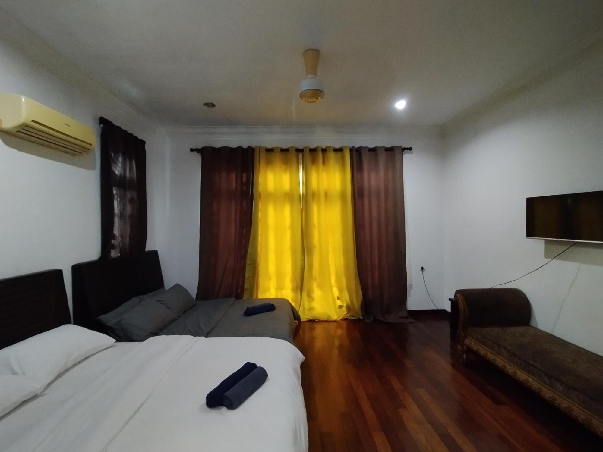 Villa Shamir Sepang Exterior photo