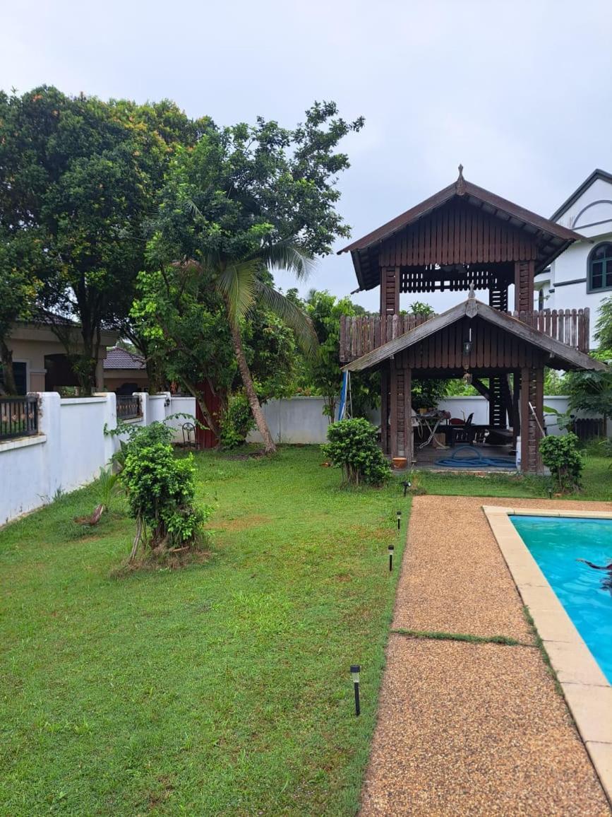 Villa Shamir Sepang Exterior photo